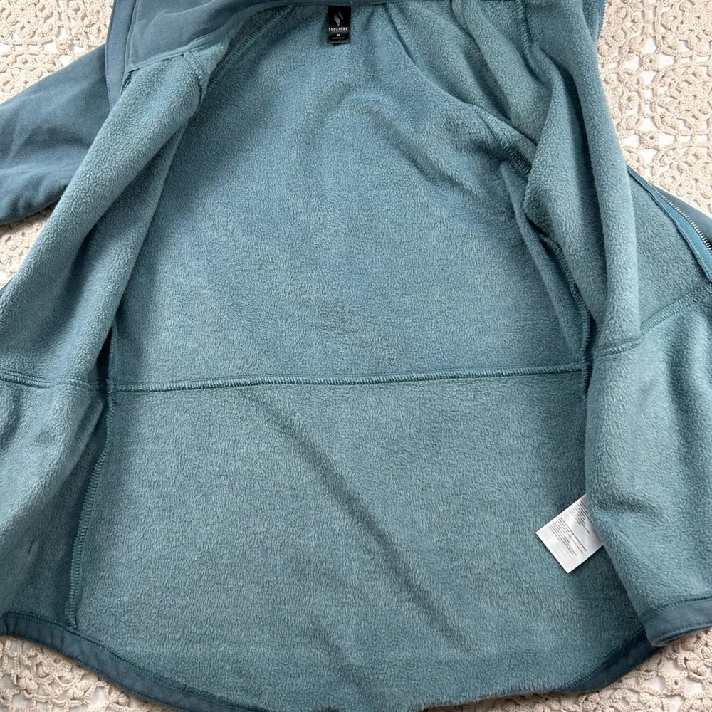 Skechers Blue Fleece Zip Up Jacket Women’s Medium Cozy Athleisure Graphic Back